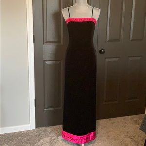 Black Valor Papell Boutique formal dress size 4
